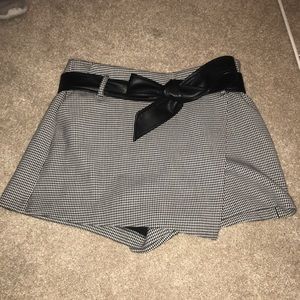 Zara houndstooth skort
